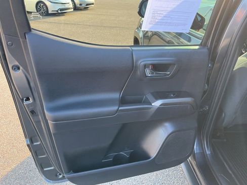 Used 2023 Toyota Tacoma TRD Sport AWD/4WD image 14