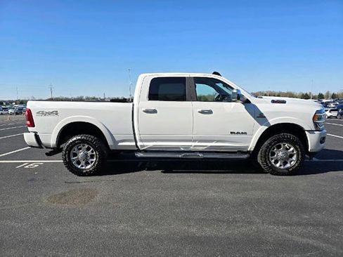 Used 2022 RAM 2500 Laramie AWD/4WD image 7