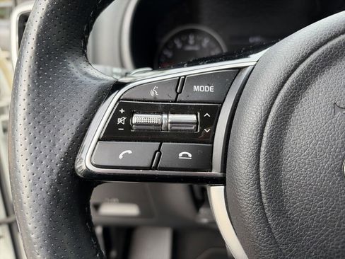 Used 2020 Kia Sportage SX image 11