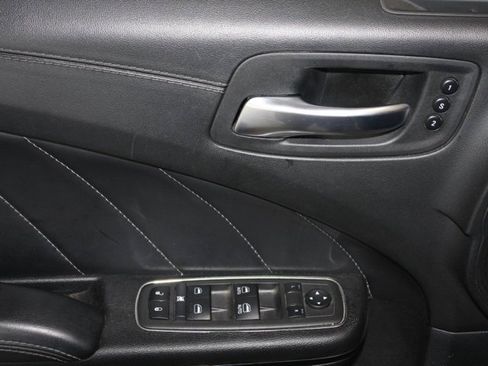 Used 2022 Dodge Charger SXT w/ Plus Group image 9