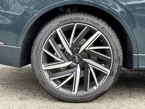 New 2026 Lincoln Aviator Black Label w/ Dynamic Handling Package AWD/4WD image 6