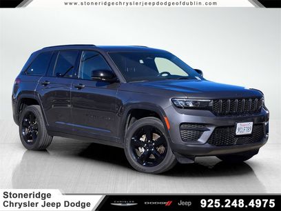 Used 2022 Jeep Grand Cherokee Altitude