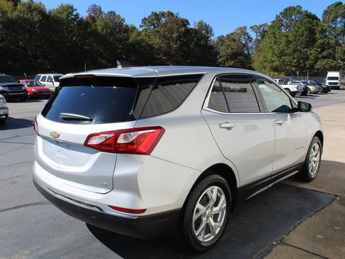 Used 2020 Chevrolet Equinox LT image 3