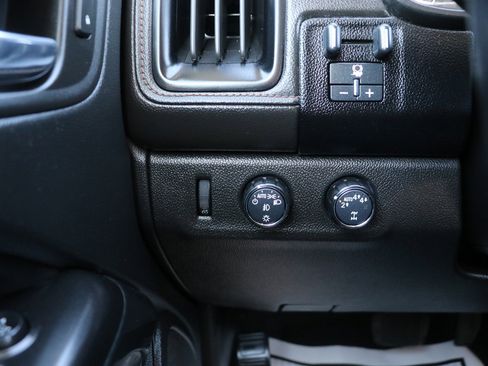 Used 2022 GMC Canyon AT4 w/ Driver Alert Package image 12