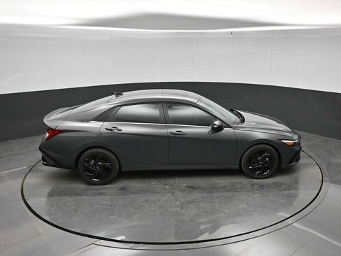 New 2026 Hyundai Elantra SEL Sport FWD image 31
