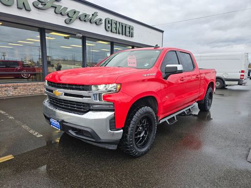 Used 2022 Chevrolet Silverado 1500 LT image 2