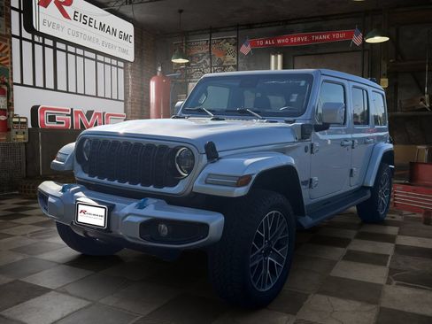 Used 2024 Jeep Wrangler High Altitude AWD/4WD image 1