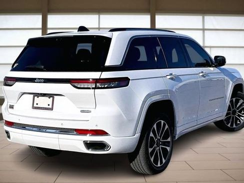 Used 2023 Jeep Grand Cherokee Overland w/ Advanced Protech Group III image 2