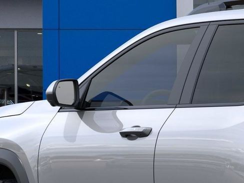 New 2027 Chevrolet Equinox ACTIV w/ Safety and Technology Package AWD/4WD image 36
