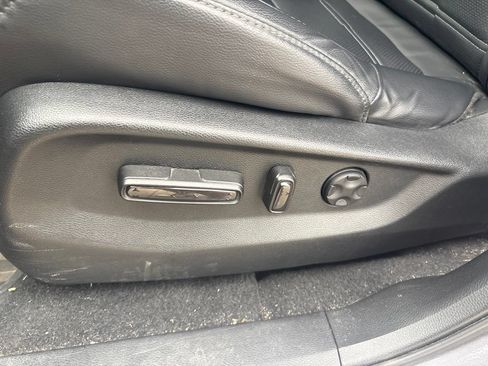 Used 2020 Honda CR-V Touring image 13