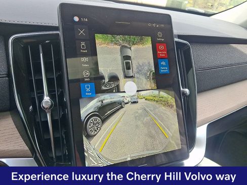 New 2026 Volvo XC90 T8 Plus w/ Protection Package Premier AWD/4WD image 15