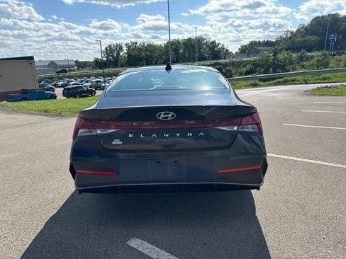 Used 2024 Hyundai Elantra SEL w/ Convenience Package FWD image 6