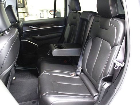 Used 2023 Jeep Grand Cherokee Limited w/ Trailer Tow Prep Group (B) image 27