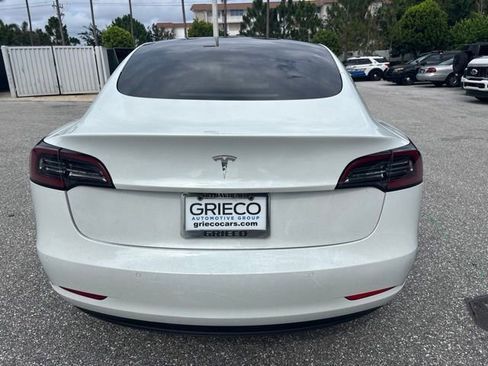 Used 2021 Tesla Model 3 Standard Range Plus RWD image 3