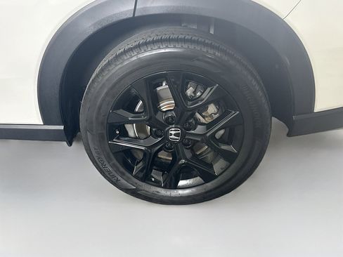 Used 2024 Honda HR-V Sport image 11