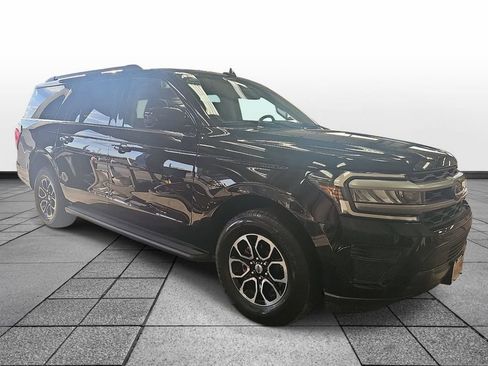Used 2024 Ford Expedition Max XLT AWD/4WD image 3