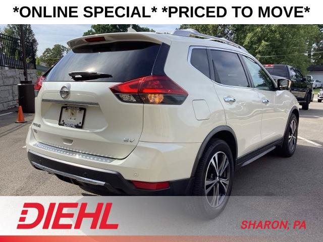 Used 2019 Nissan Rogue SV w/ Premium Package FWD image 12