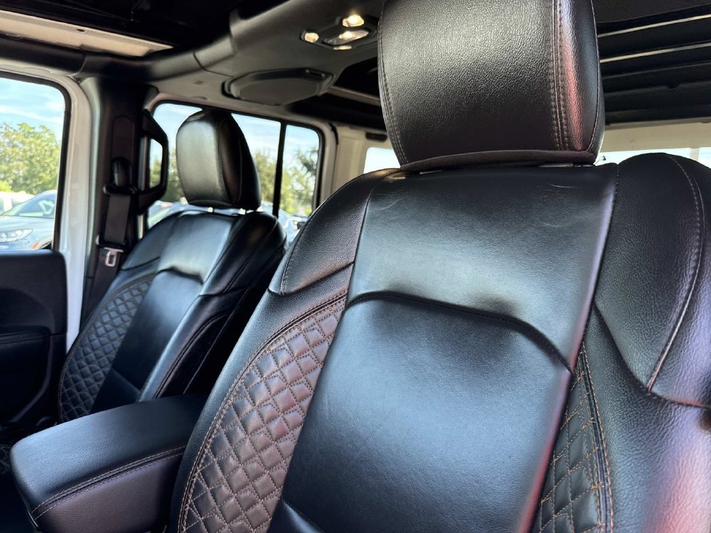 Used 2021 Jeep Wrangler Unlimited Sahara AWD/4WD image 26