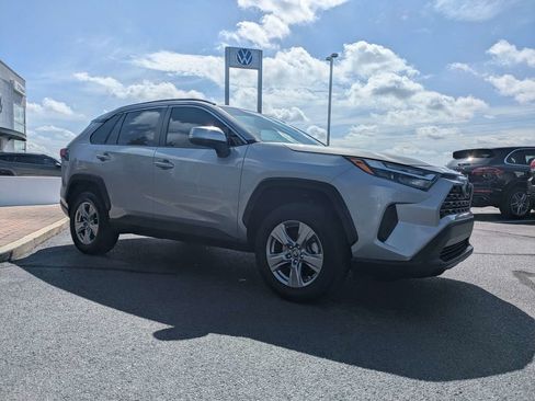 Used 2023 Toyota RAV4 XLE w/ Convenience Package FWD image 3