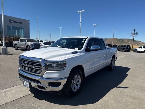 Used 2023 RAM 1500 Laramie AWD/4WD image 4