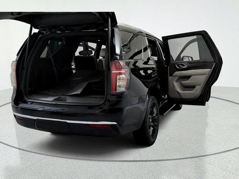 Used 2023 Chevrolet Tahoe LT w/ Luxury Package AWD/4WD image 12