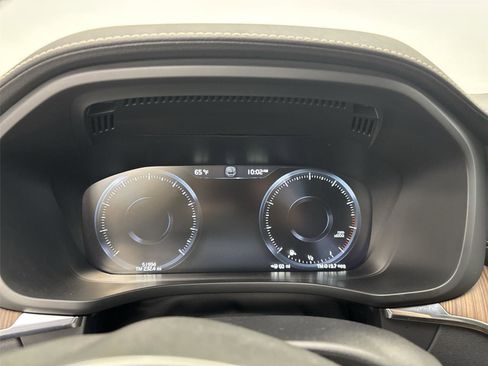 Used 2021 Volvo XC60 T5 Inscription w/ Climate Package image 28