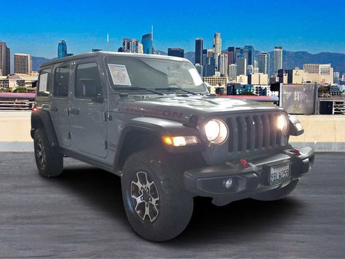Used 2022 Jeep Wrangler Unlimited Rubicon image 3