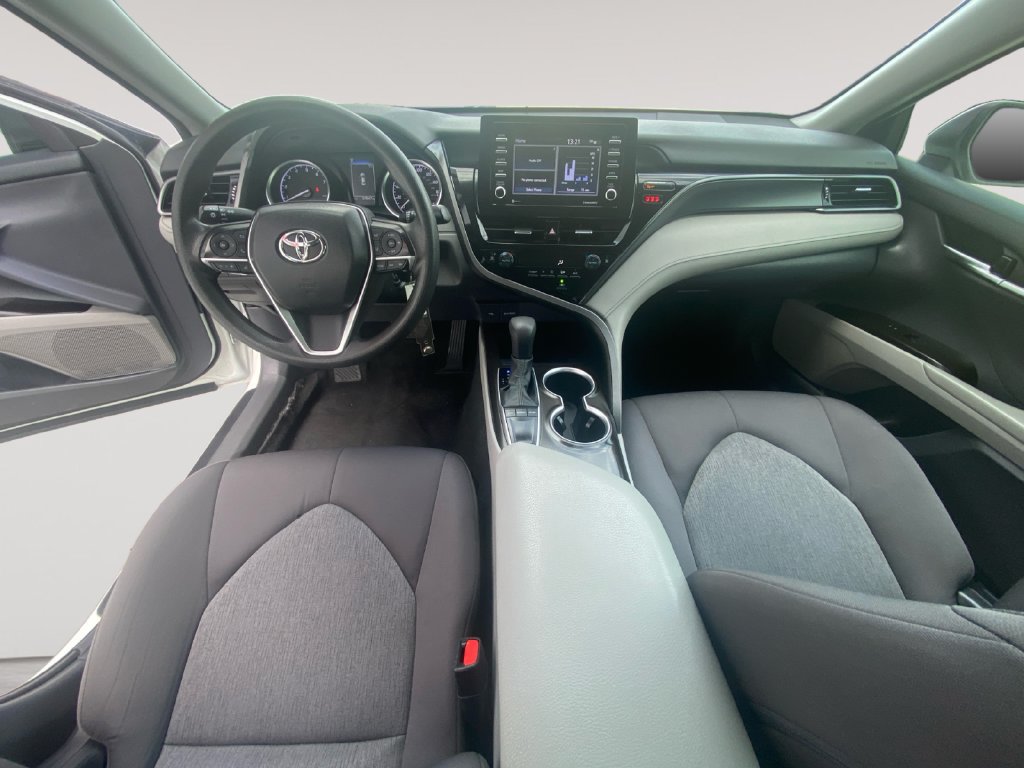Used 2023 Toyota Camry LE FWD image 5