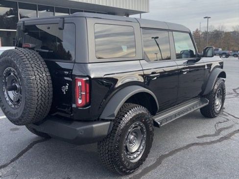 New 2025 Ford Bronco Outer Banks w/ Sasquatch Package image 24