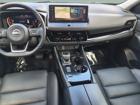 Certified 2024 Nissan Rogue SL w/ SL Premium Package FWD image 15