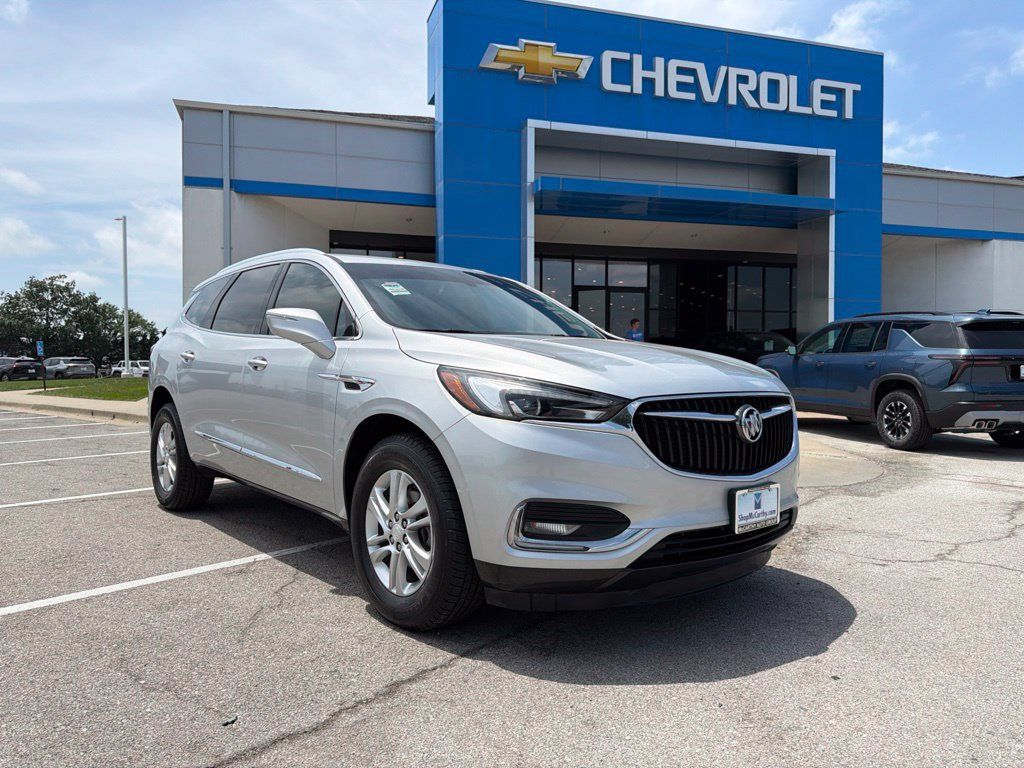 Used 2019 Buick Enclave Essence FWD image 1
