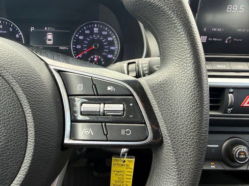 Used 2023 Kia Forte LXS FWD image 19