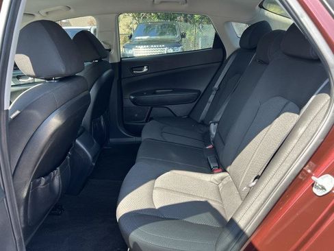 Used 2017 Kia Optima LX FWD image 8