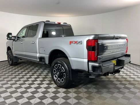 Used 2024 Ford F350 Platinum w/ FX4 Off-Road Package image 6