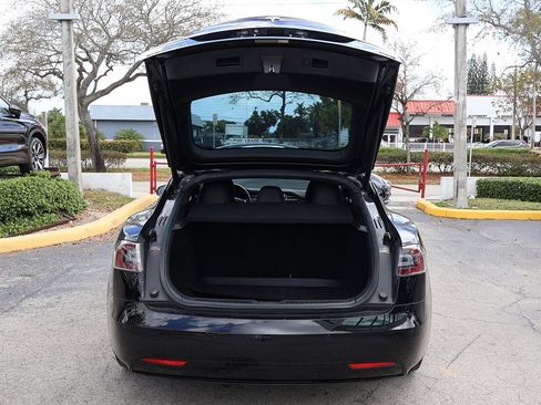Used 2017 Tesla Model S 75D image 19
