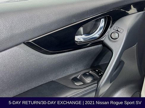 Used 2021 Nissan Rogue Sport SV AWD/4WD image 22