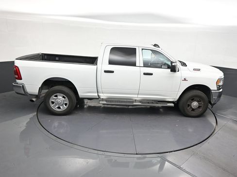 Used 2024 RAM 2500 Tradesman w/ Chrome Appearance Group AWD/4WD image 21