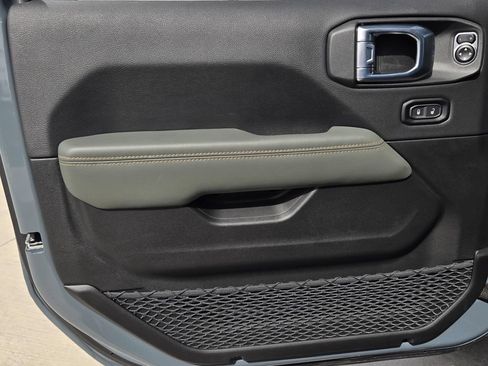 New 2026 Jeep Gladiator Mojave AWD/4WD image 15