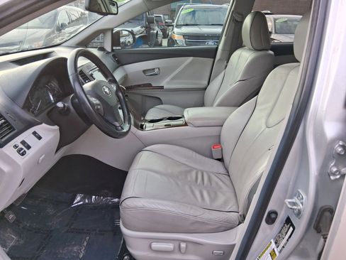 Used 2012 Toyota Venza XLE image 14