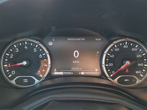 Used 2023 Jeep Renegade Trailhawk w/ Trailhawk Elite Group image 26