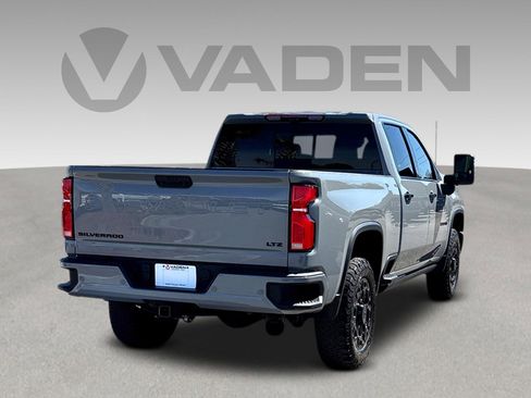Used 2024 Chevrolet Silverado 2500 LTZ w/ LTZ Plus Package image 29