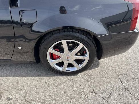 Used 2006 Cadillac XLR image 26