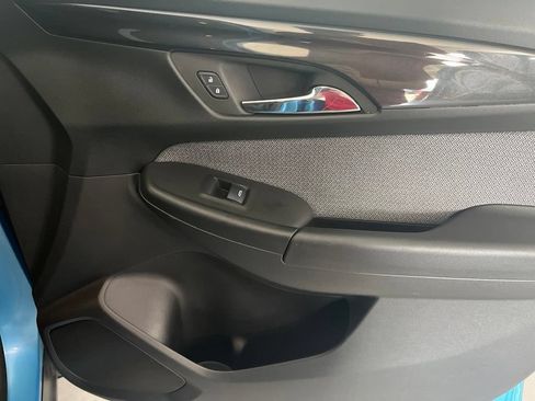 Used 2025 Chevrolet TrailBlazer LS w/ LS Convenience Package FWD image 55