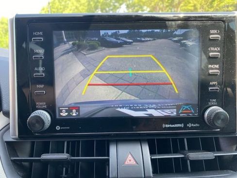 Used 2021 Toyota RAV4 XLE w/ Convenience Package image 13