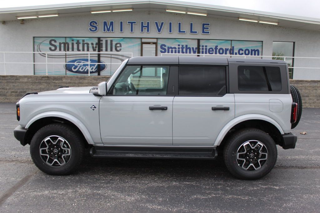 New 2026 Ford Bronco Outer Banks AWD/4WD image 2