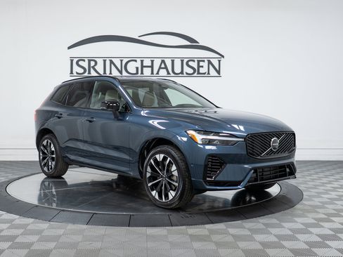New 2026 Volvo XC60 T8 Plus w/ Climate Package AWD/4WD image 3