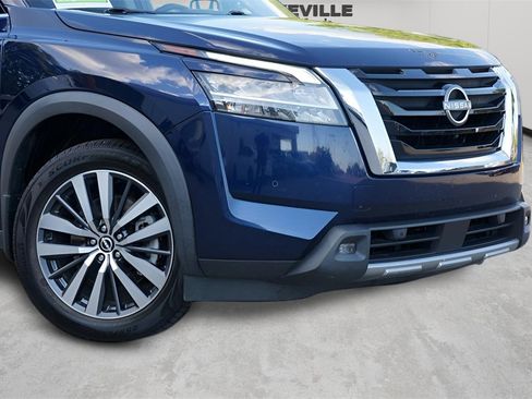 Used 2022 Nissan Pathfinder Platinum w/ Cargo Package image 2