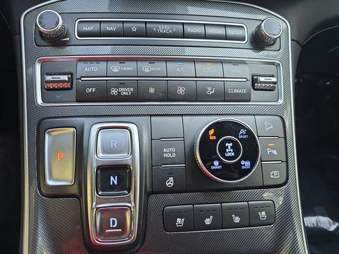 Used 2023 Hyundai Santa Fe Limited AWD/4WD image 23
