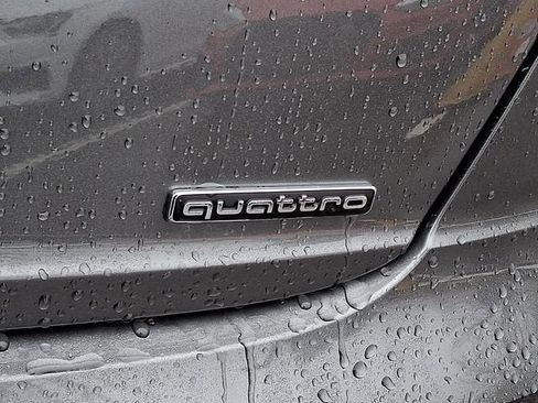 Used 2020 Audi Q8 Premium Plus w/ Premium Plus Package image 32