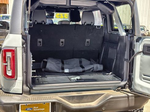Certified 2023 Ford Bronco Badlands w/ Sasquatch Package AWD/4WD image 23